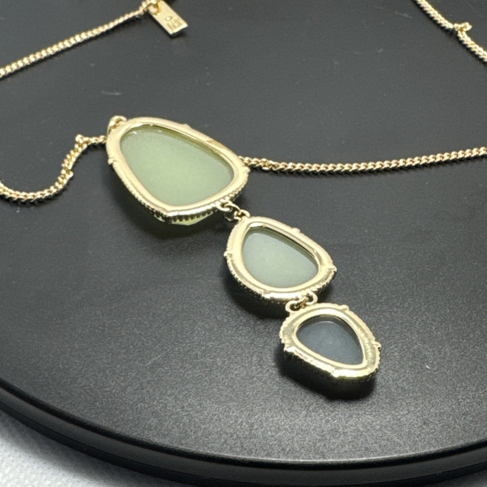 Vintage Necklace‎  Tear Drop Green Stones Gold Tone Chain - Picture 2 of 10
